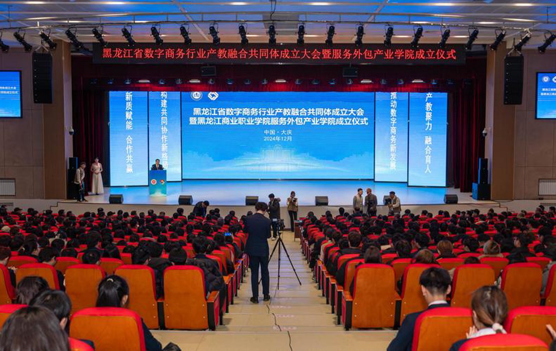 橡胶管:工业血管的无声守护者